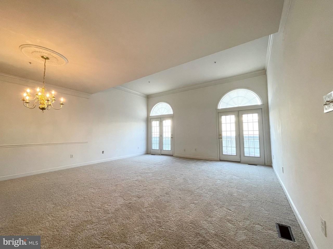 8822 Lew Wallace Rd - Photo 6 of 37