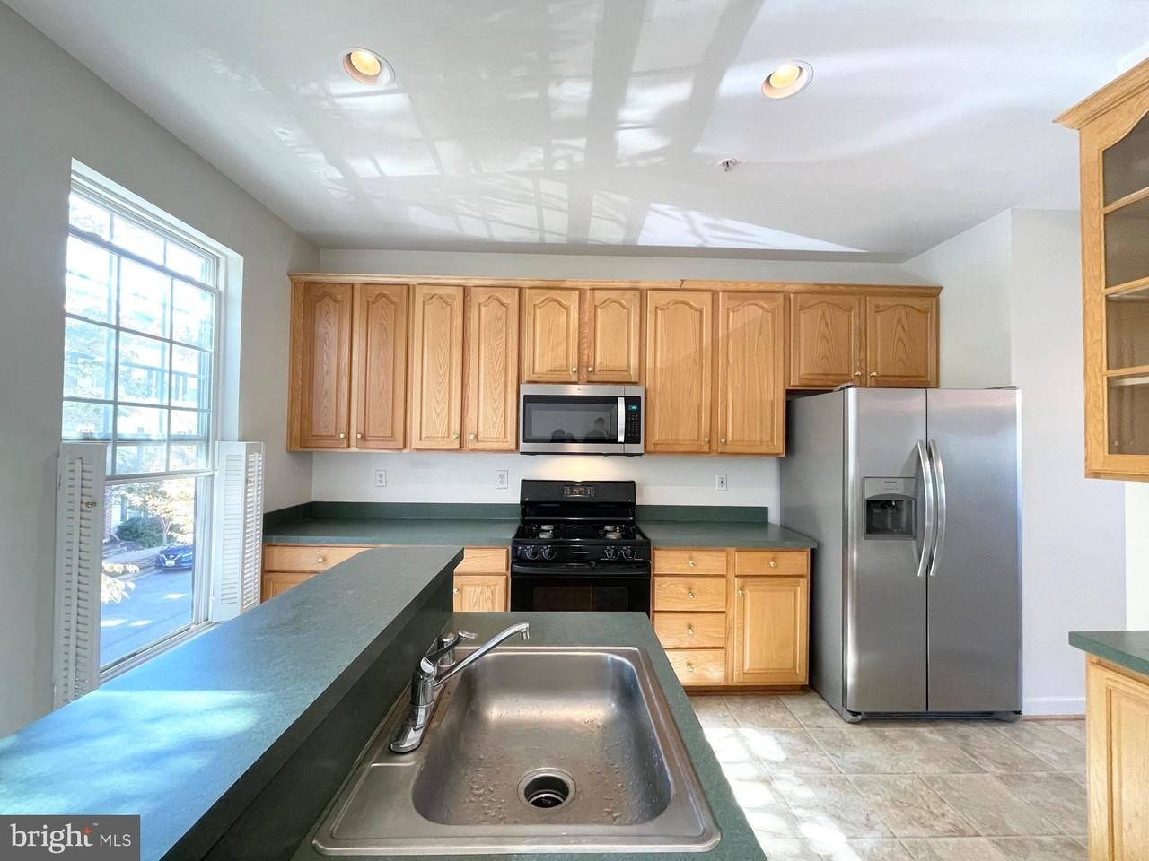 8822 Lew Wallace Rd - Photo 7 of 37