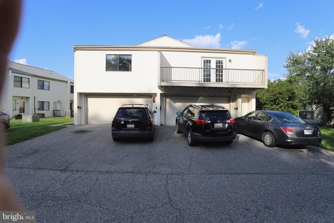 1709 Crimson Tree Way #5D - Photo 2 of 28