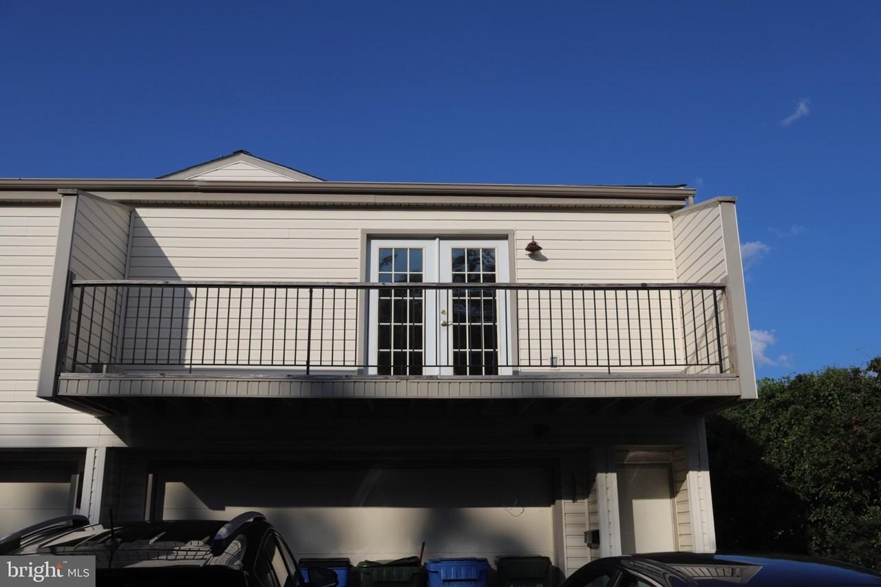 1709 Crimson Tree Way #5D - Photo 3 of 28