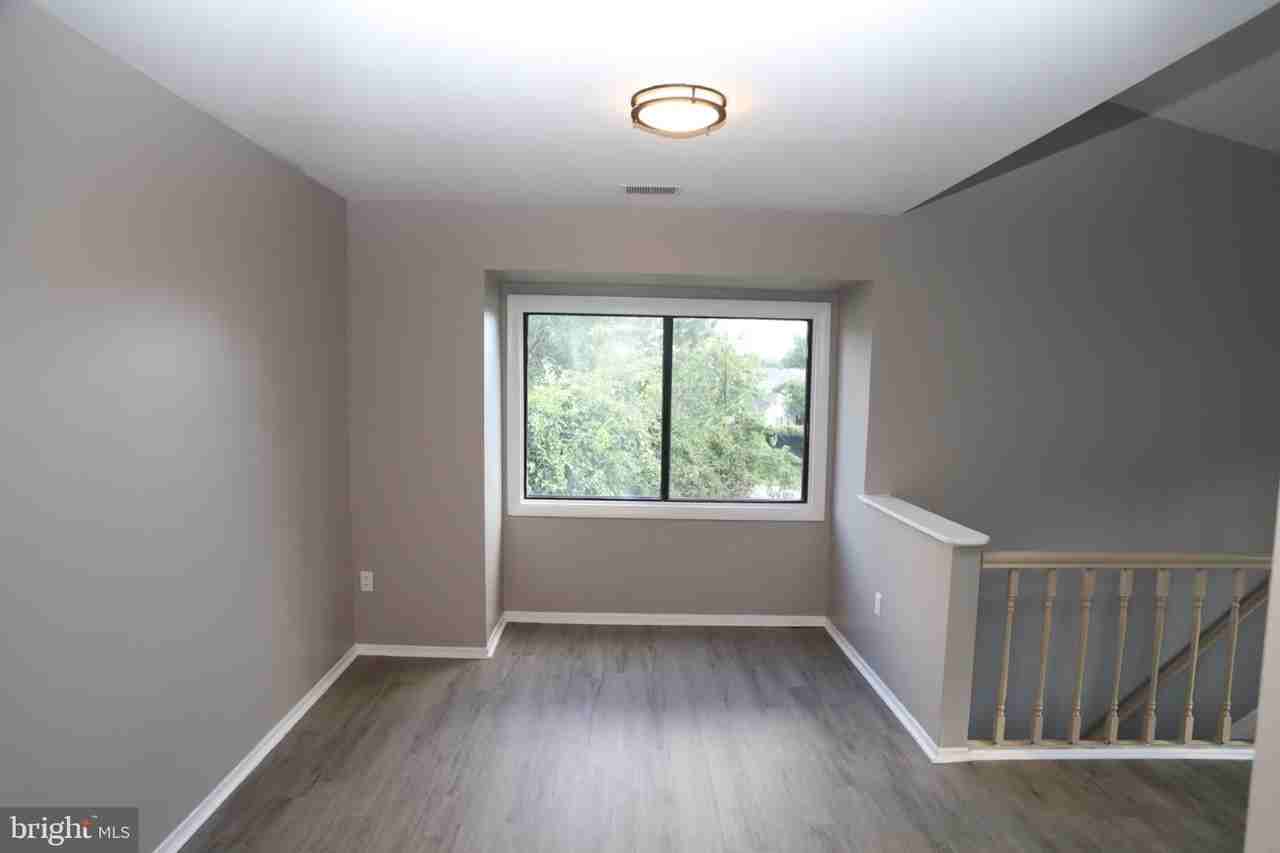 1709 Crimson Tree Way #5D - Photo 7 of 28