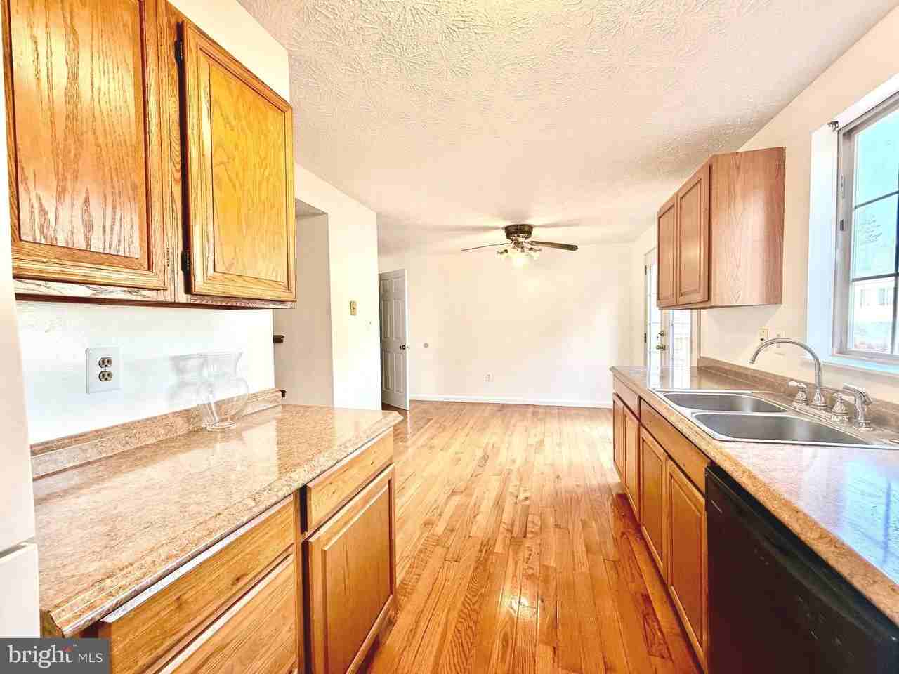 1234 Elm Grove Cir - Photo 6 of 31