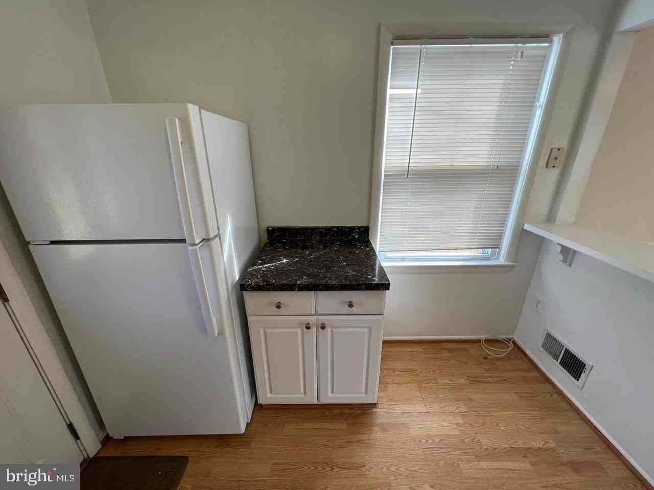 13303 Holdridge Rd - Photo 4 of 18