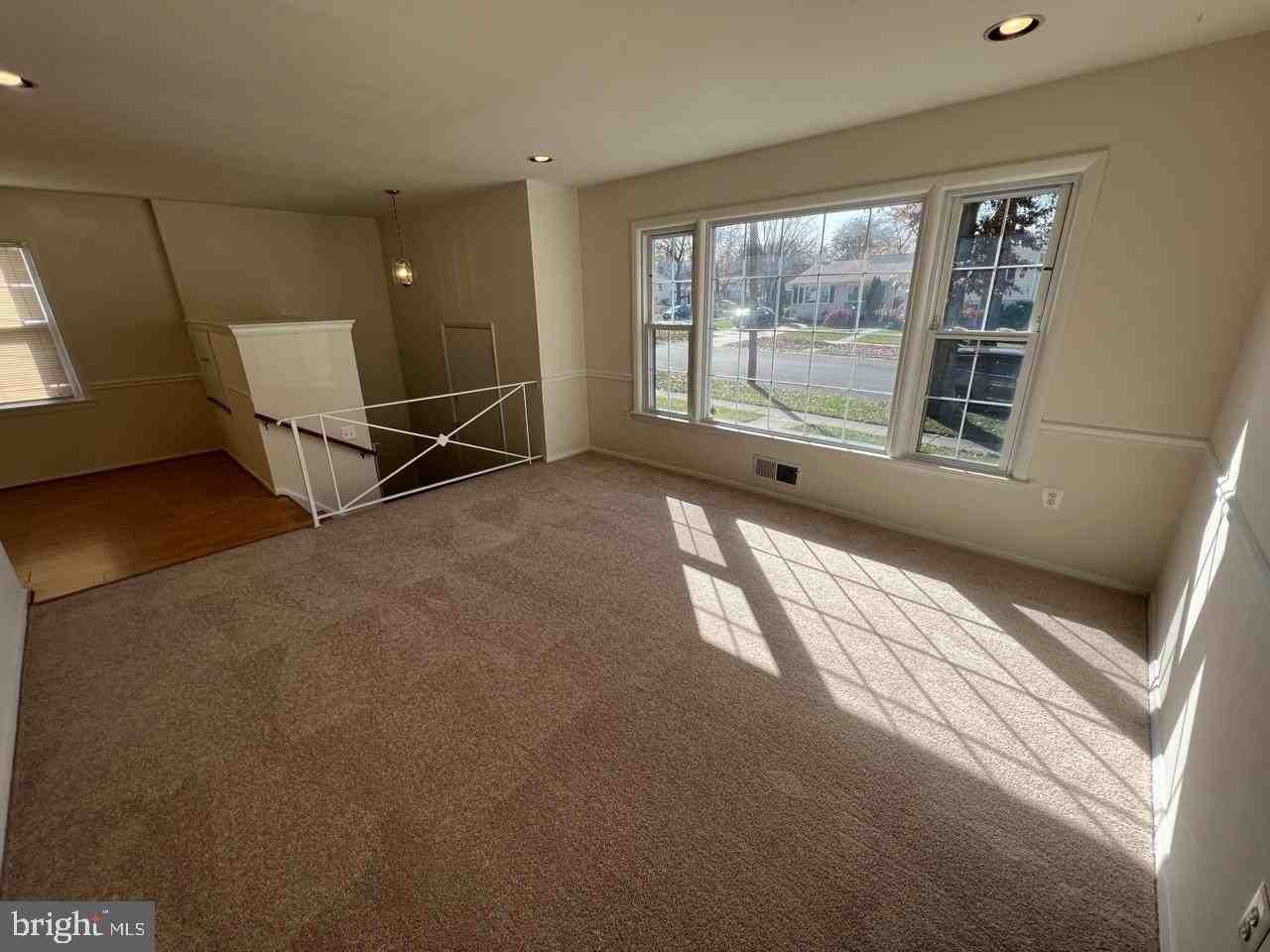 13303 Holdridge Rd - Photo 7 of 18