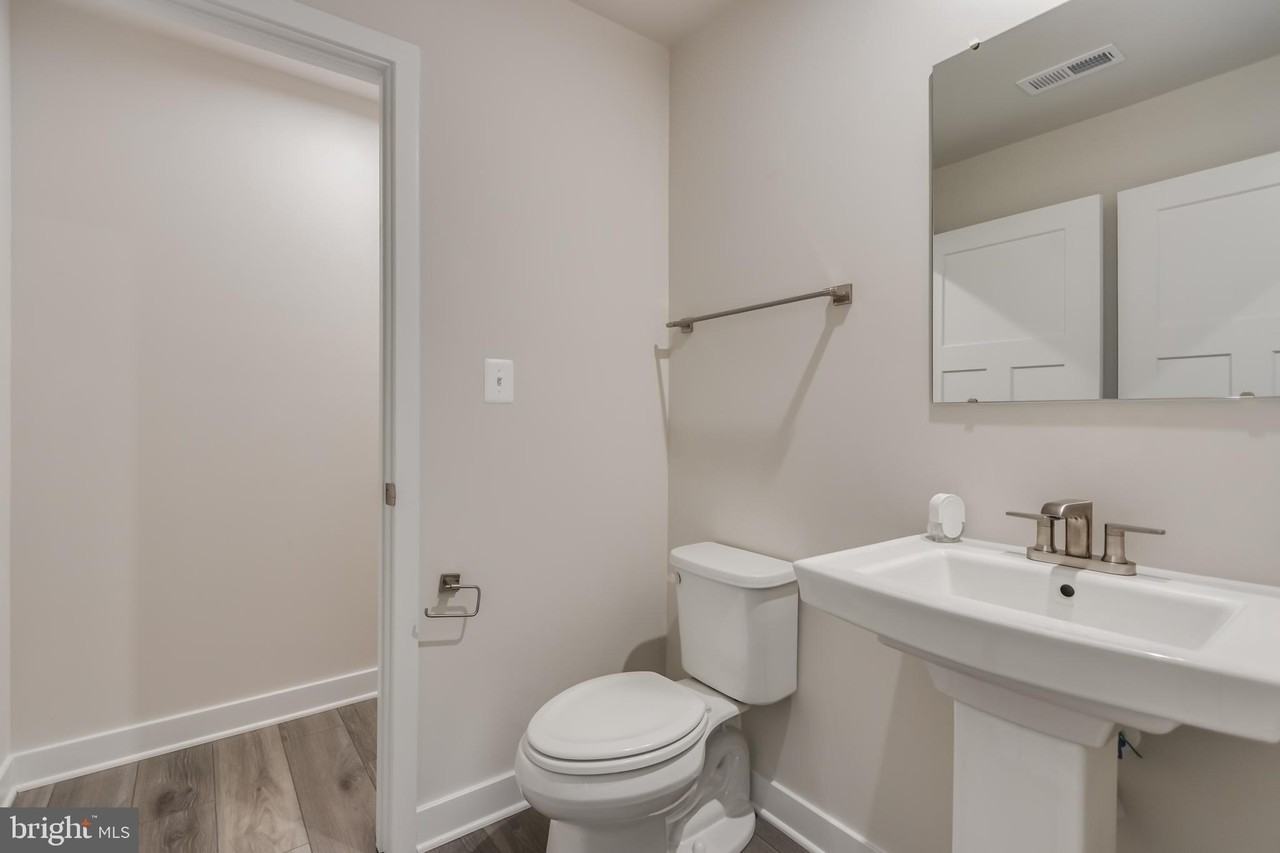 14964 Mattawoman Dr - Photo 5 of 31
