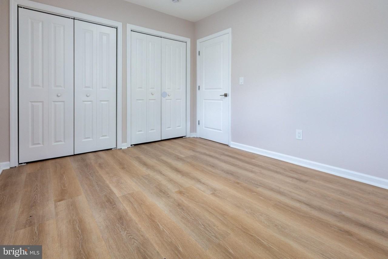 602604 Broadway - Photo 7 of 18