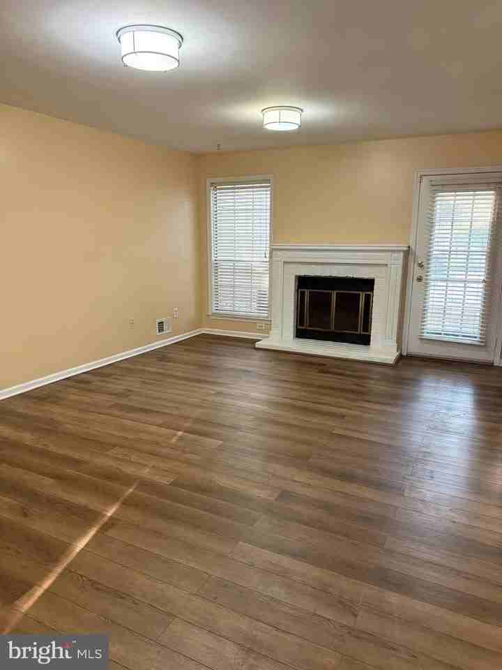 4 Kensington Ct - Photo 4 of 24