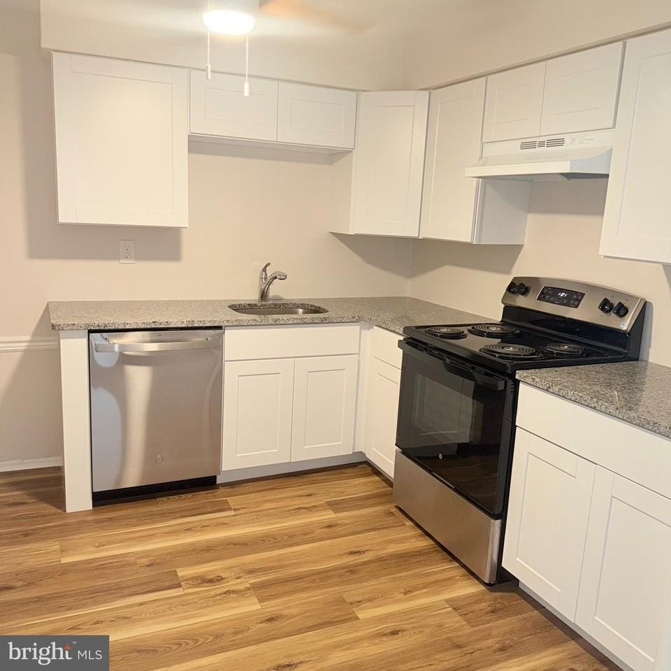 603 Silver Ct - Photo 2 of 15