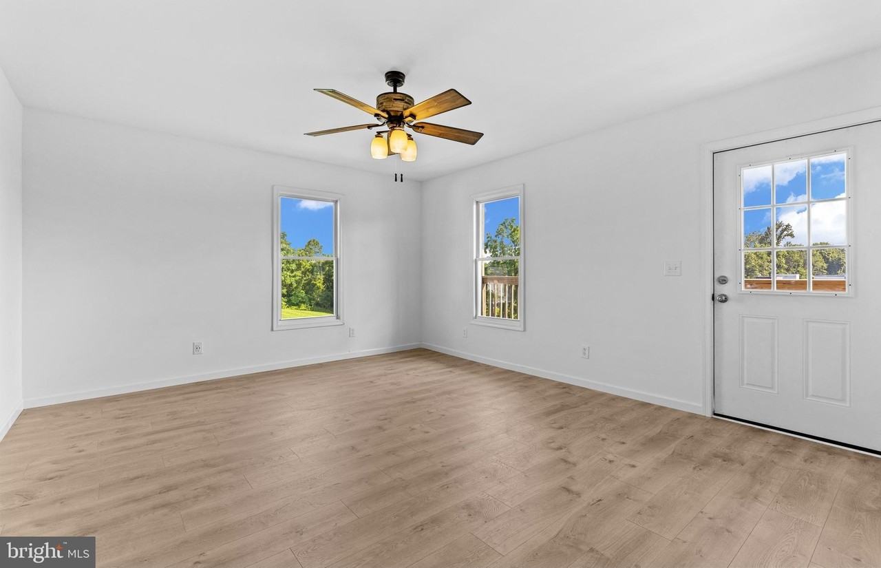 3518 Walnut St - Photo 5 of 21