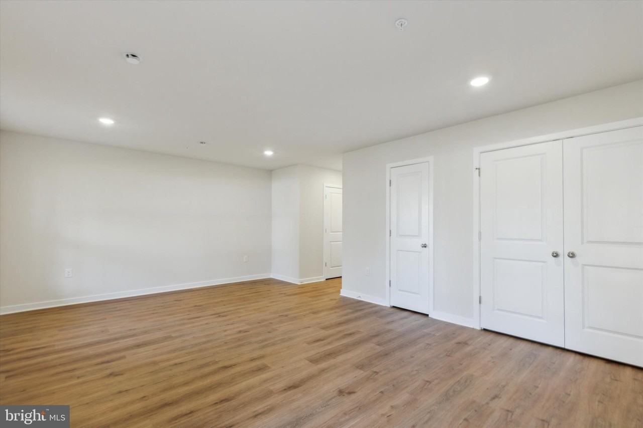 308 Bennetts Ct - Photo 6 of 35