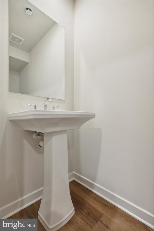 308 Bennetts Ct - Photo 7 of 35