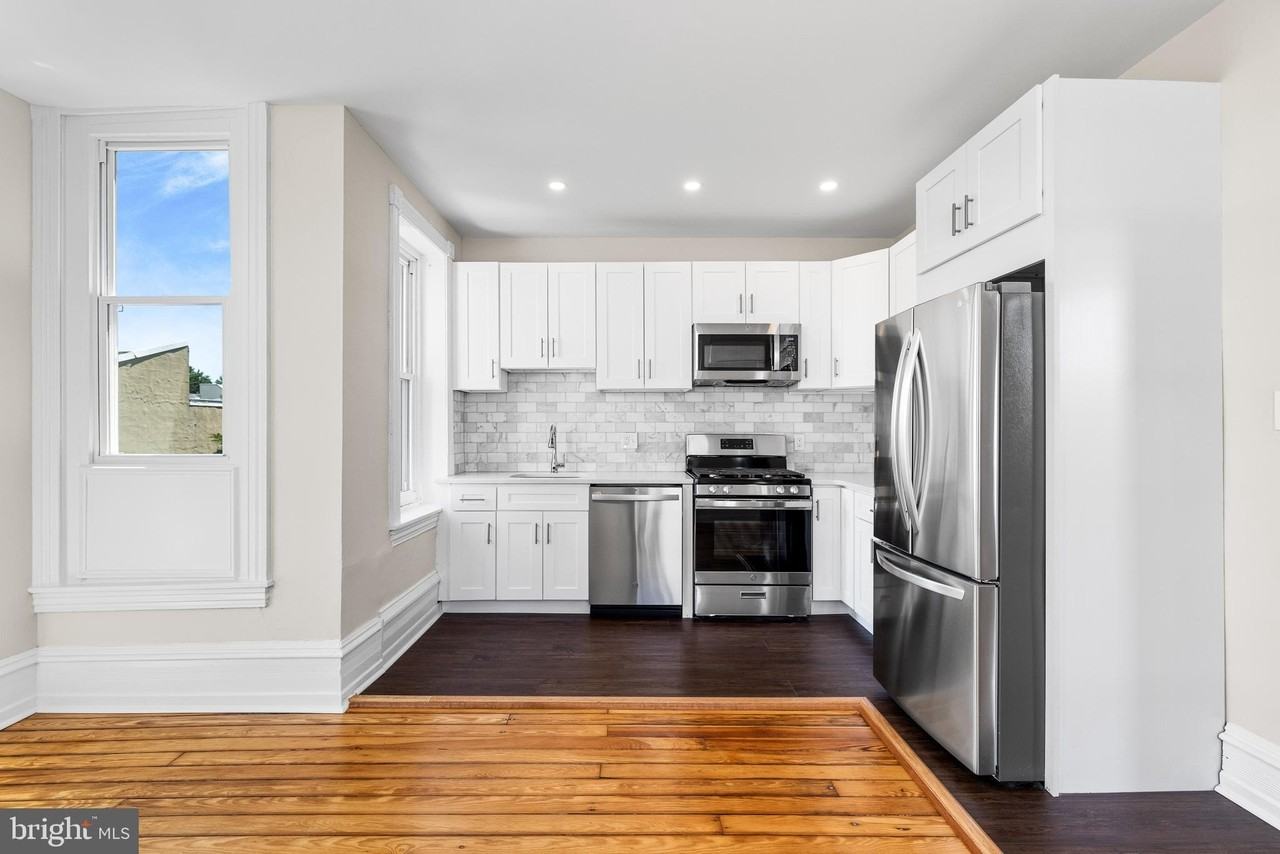 2311 Green St #3R - Photo 3 of 15