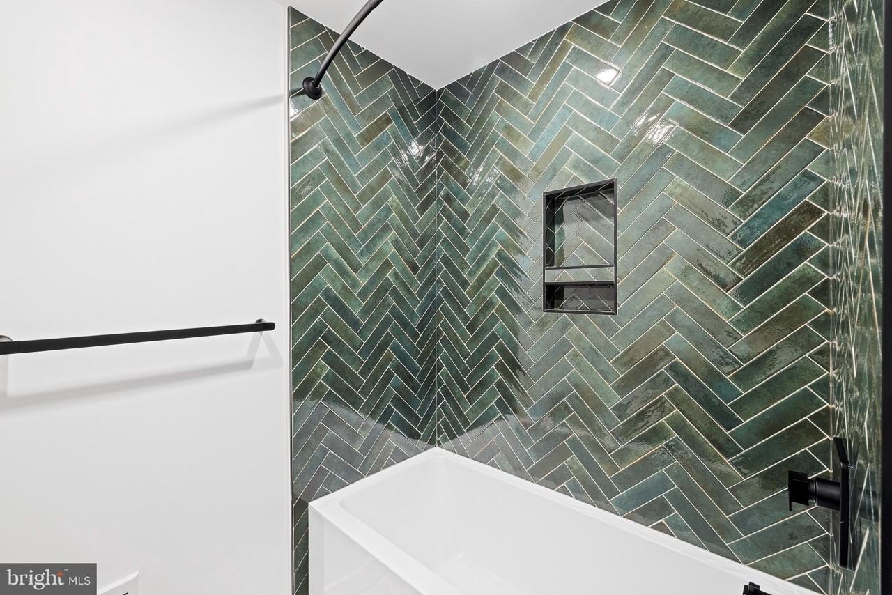 17 W Girard Ave #1 - Photo 7 of 13