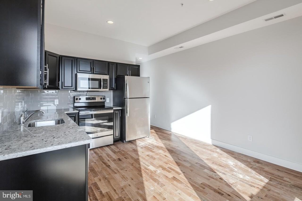 514 South St #405 - Photo 3 of 9