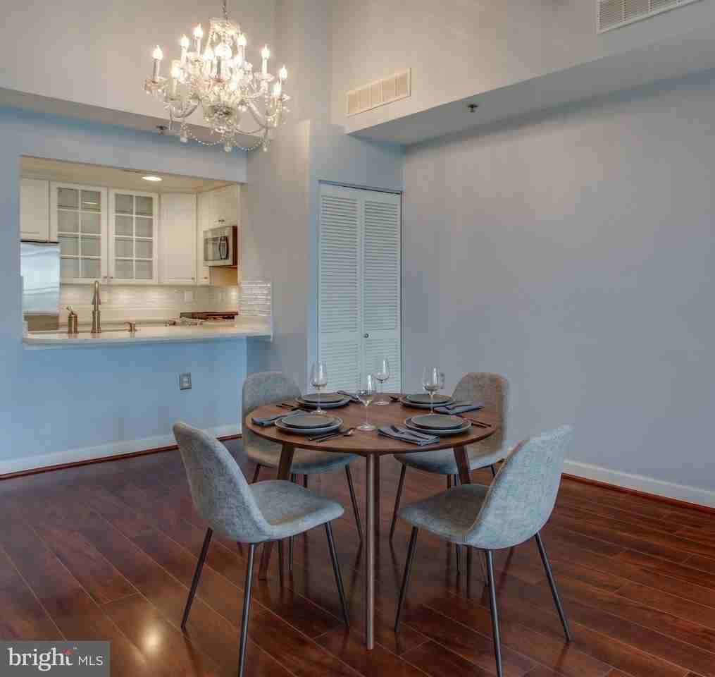 2310 14th St N #402 - Photo 5 of 25