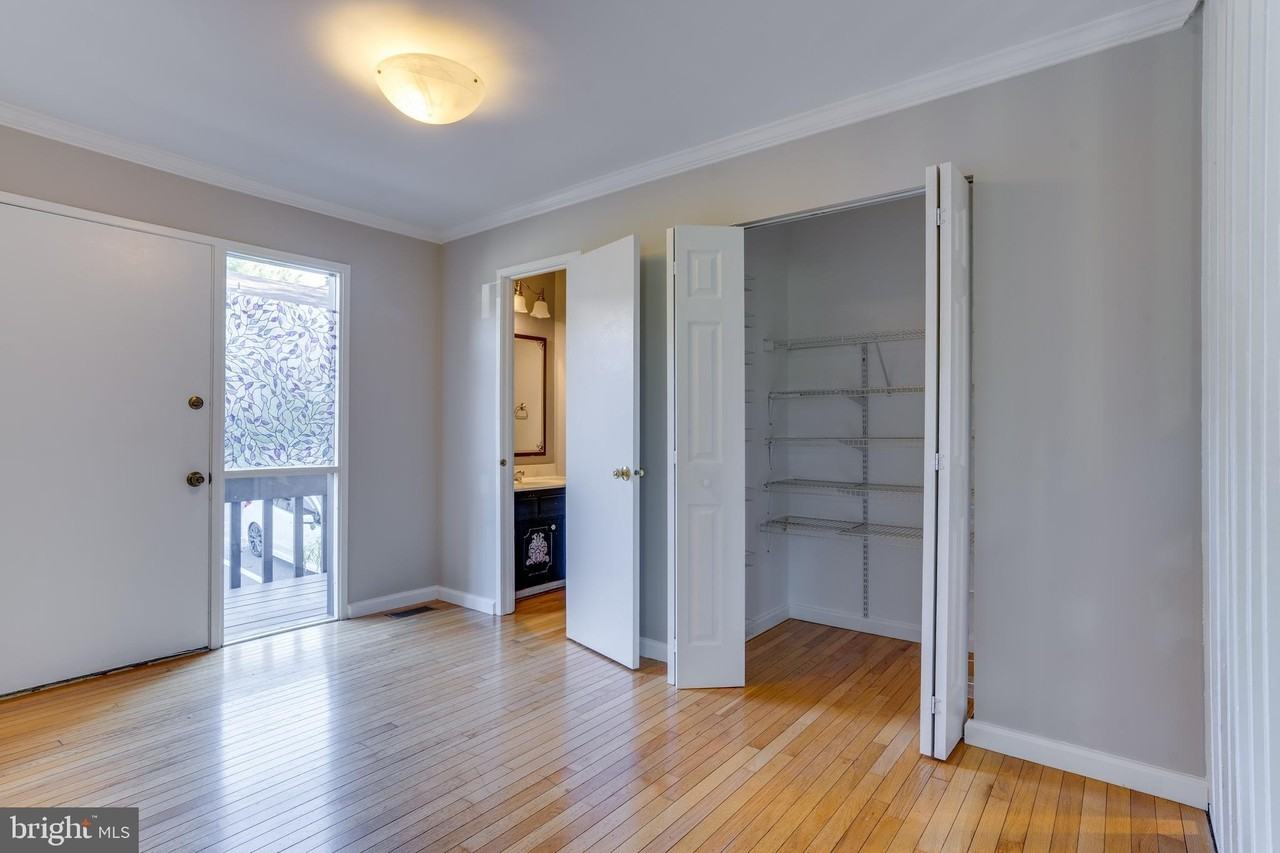 4405 Elan Ct - Photo 5 of 43