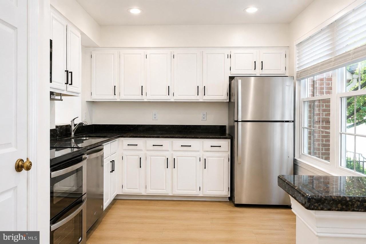 2103 Dominion Heights Ct - Photo 5 of 43