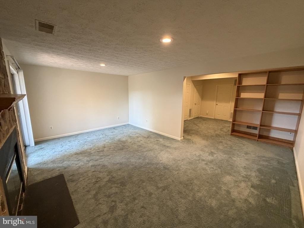 1081 Smartts Ln Ne - Photo 4 of 23