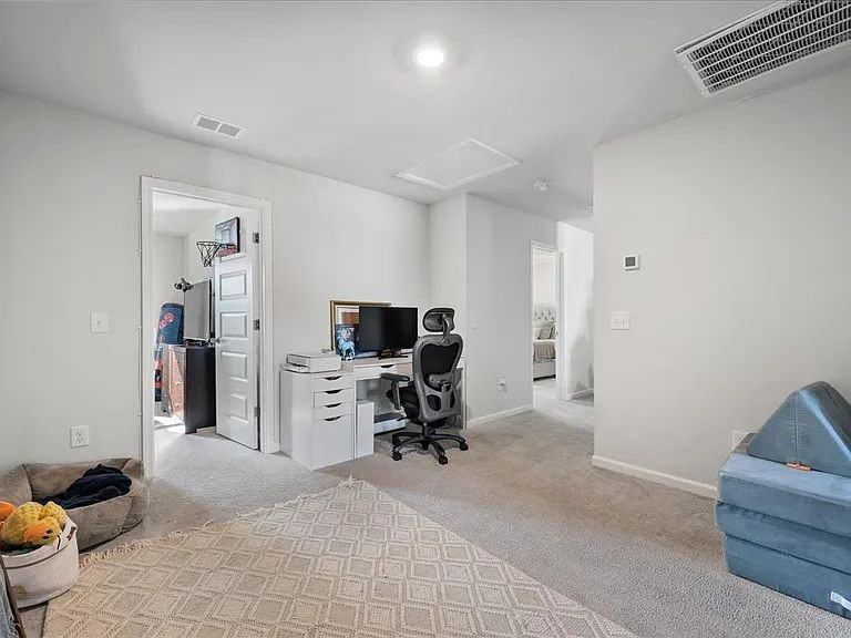120 Woodland Oak Way - Photo 3 of 21