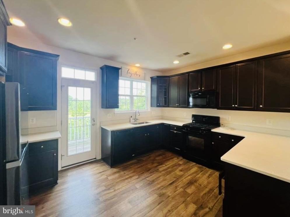 7440 Riding Meadow Way - Photo 3 of 24
