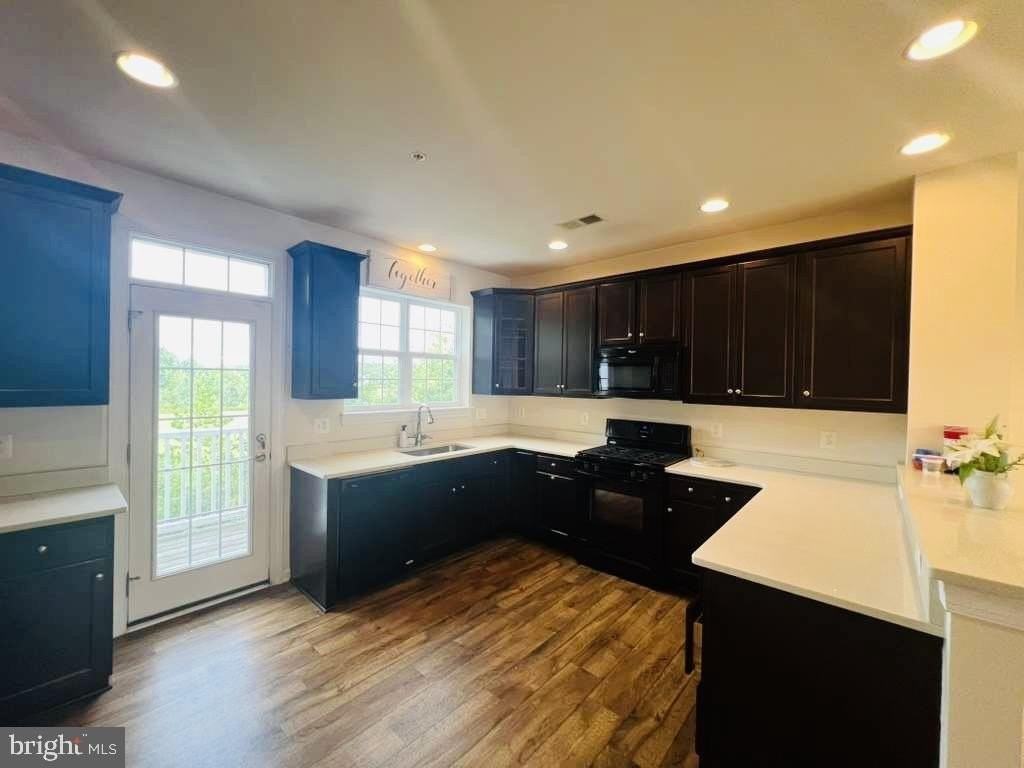 7440 Riding Meadow Way - Photo 4 of 24