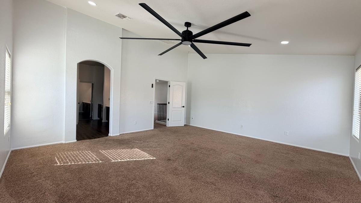 22319 N Vanderveen Way - Photo 5 of 27