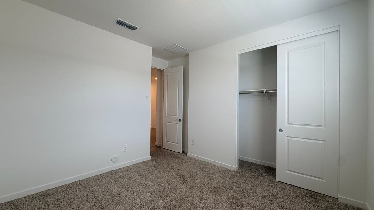 37406 W San Clemente St - Photo 2 of 24