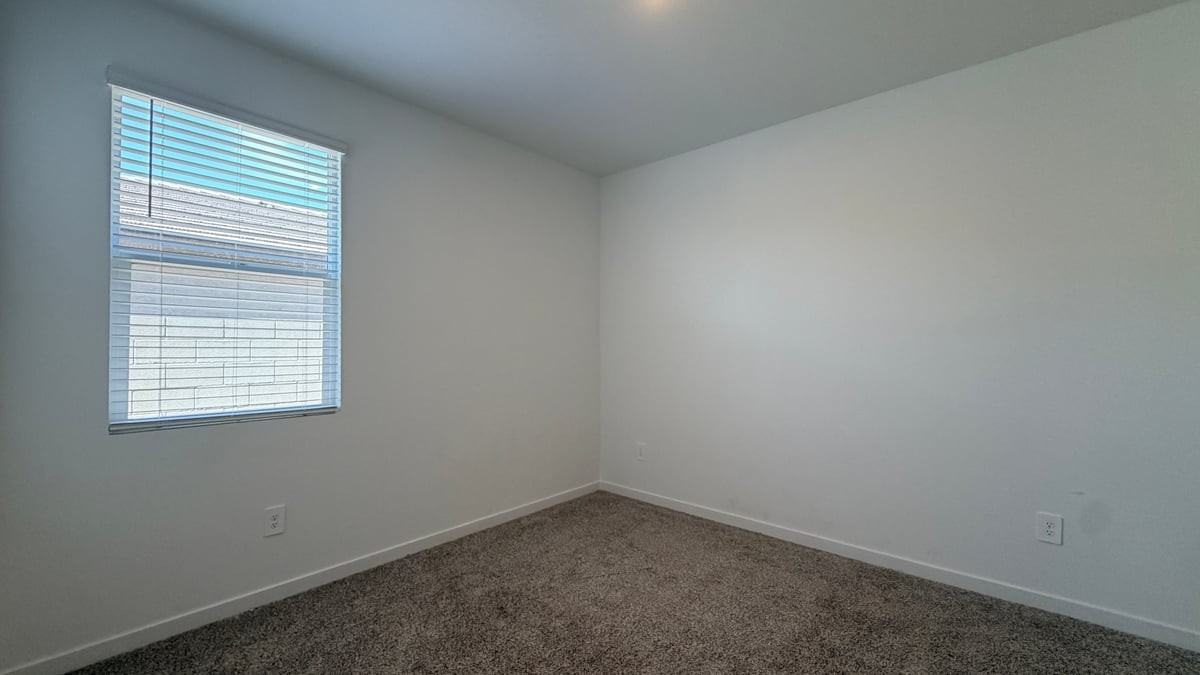37406 W San Clemente St - Photo 7 of 24