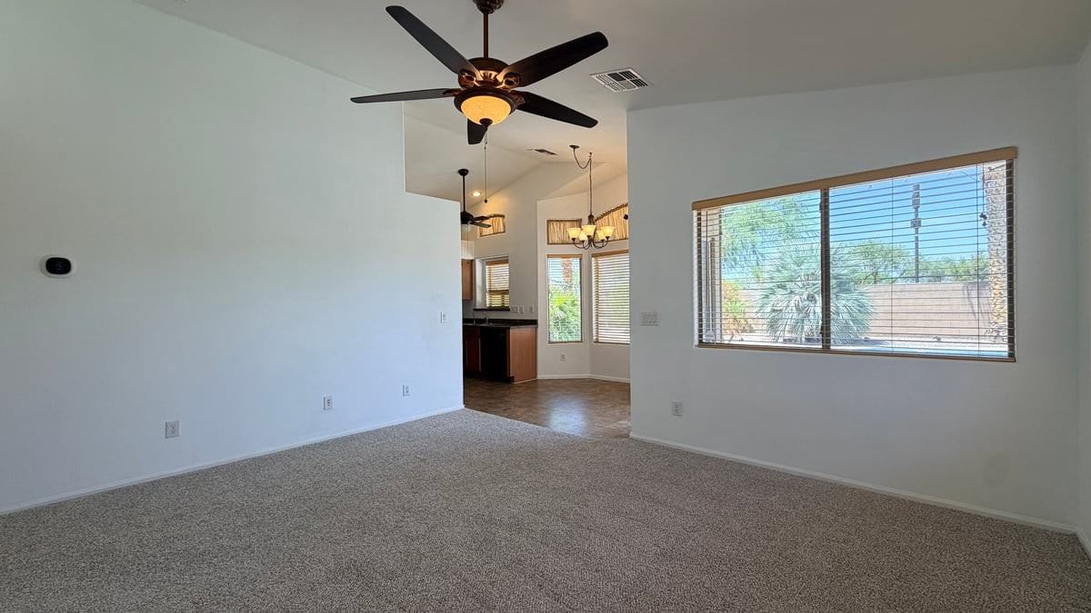43036 W Anne Ln - Photo 3 of 20