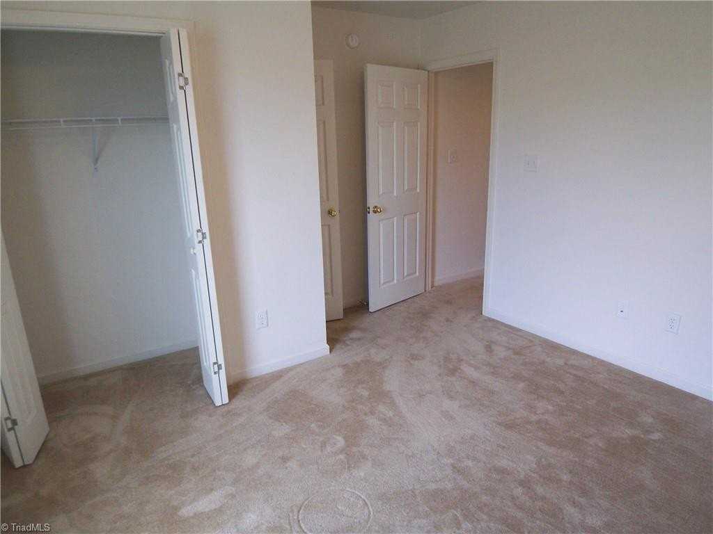 203 Nelson St Apt A - Photo 7 of 12