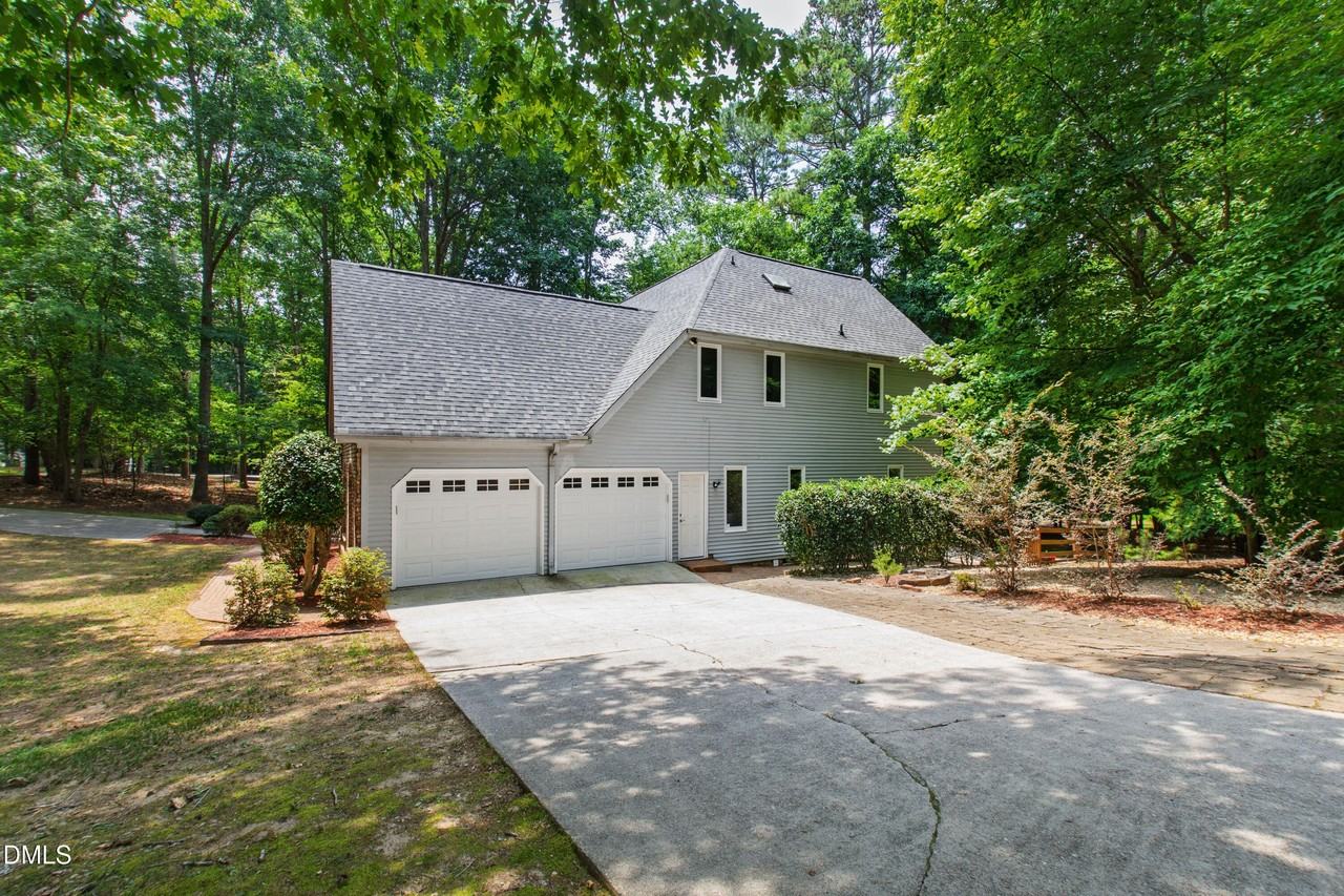 904 Stonecutter Ct - Photo 4 of 50