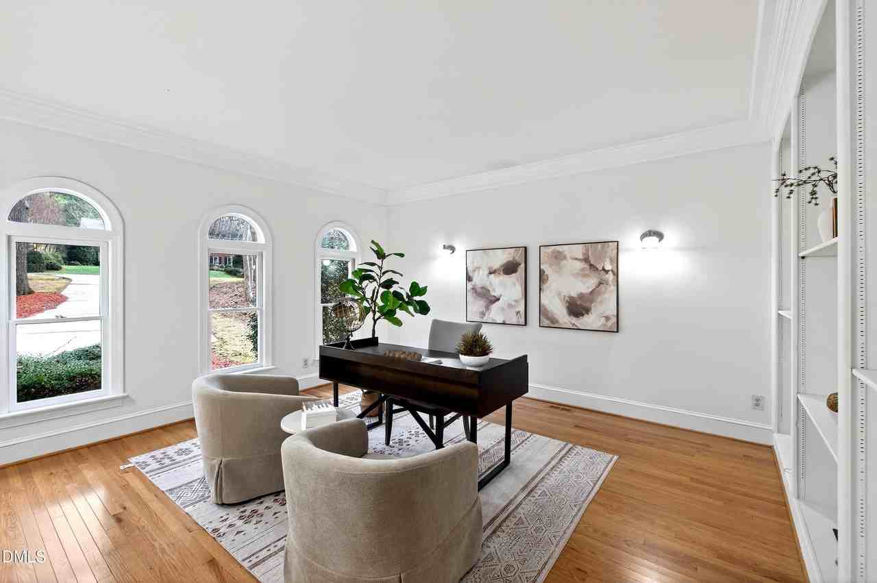 904 Stonecutter Ct - Photo 7 of 50
