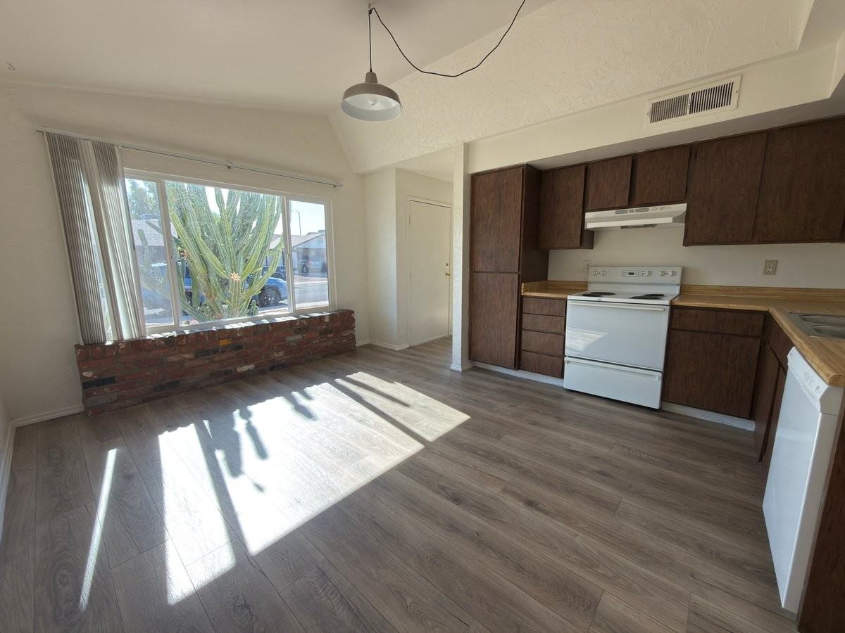 14814 N 59th Dr - Photo 3 of 32