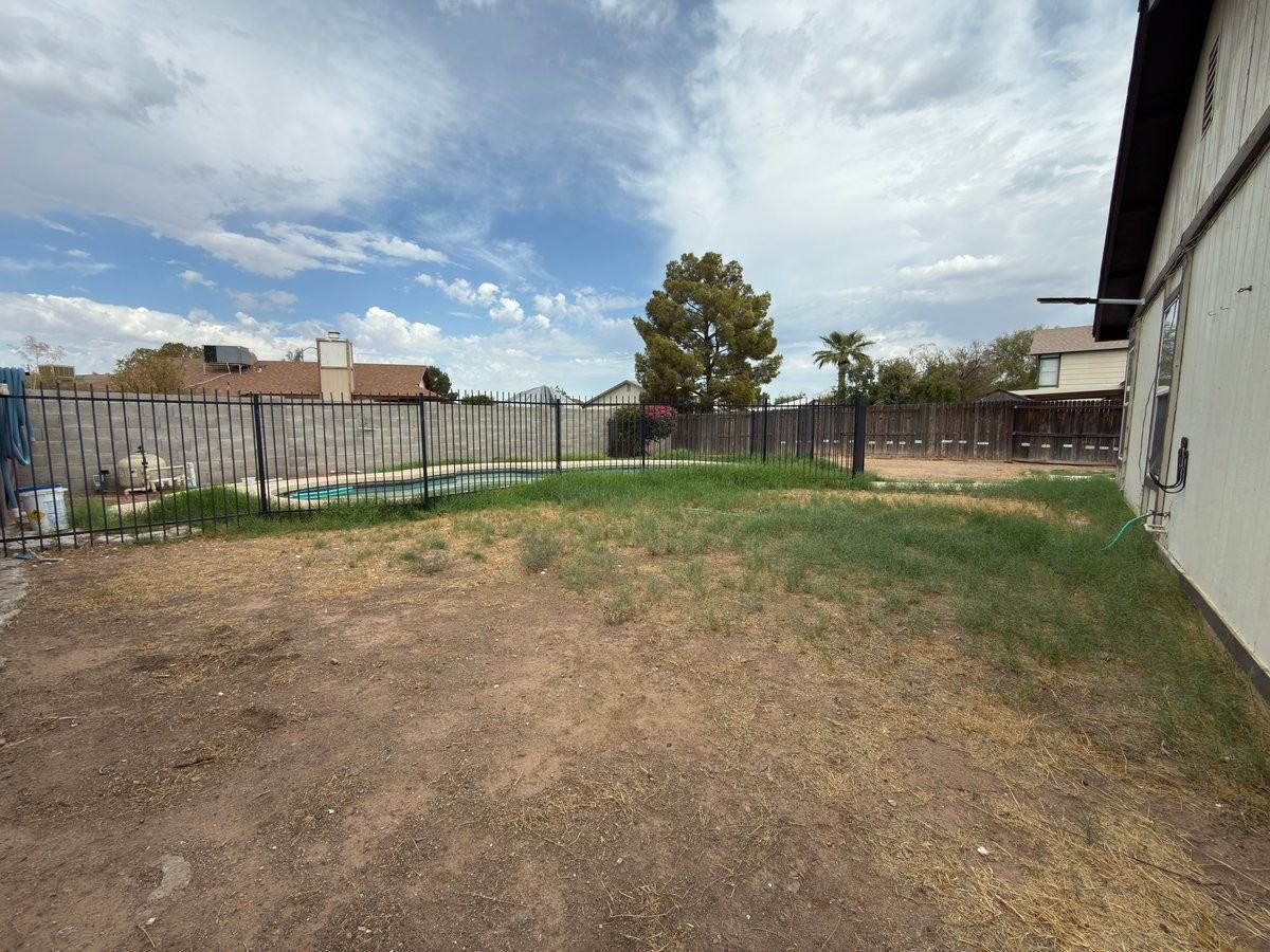 14814 N 59th Dr - Photo 7 of 32