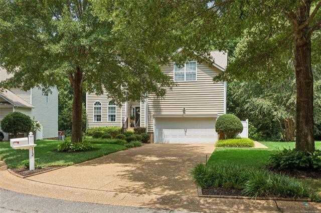 112 Yardarm Ct - Photo 2 of 50