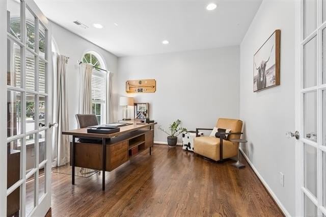112 Yardarm Ct - Photo 5 of 50