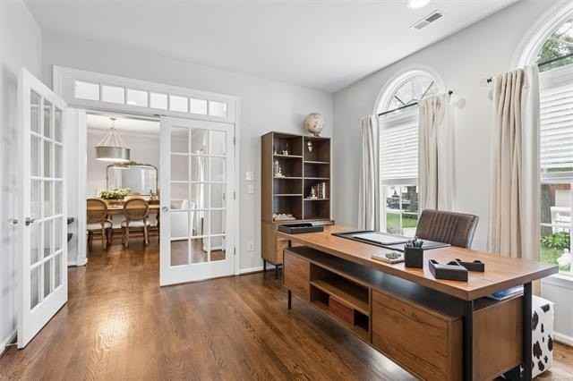112 Yardarm Ct - Photo 6 of 50