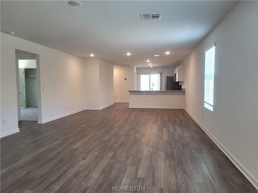 2371 Tapatio Dr - Photo 3 of 14