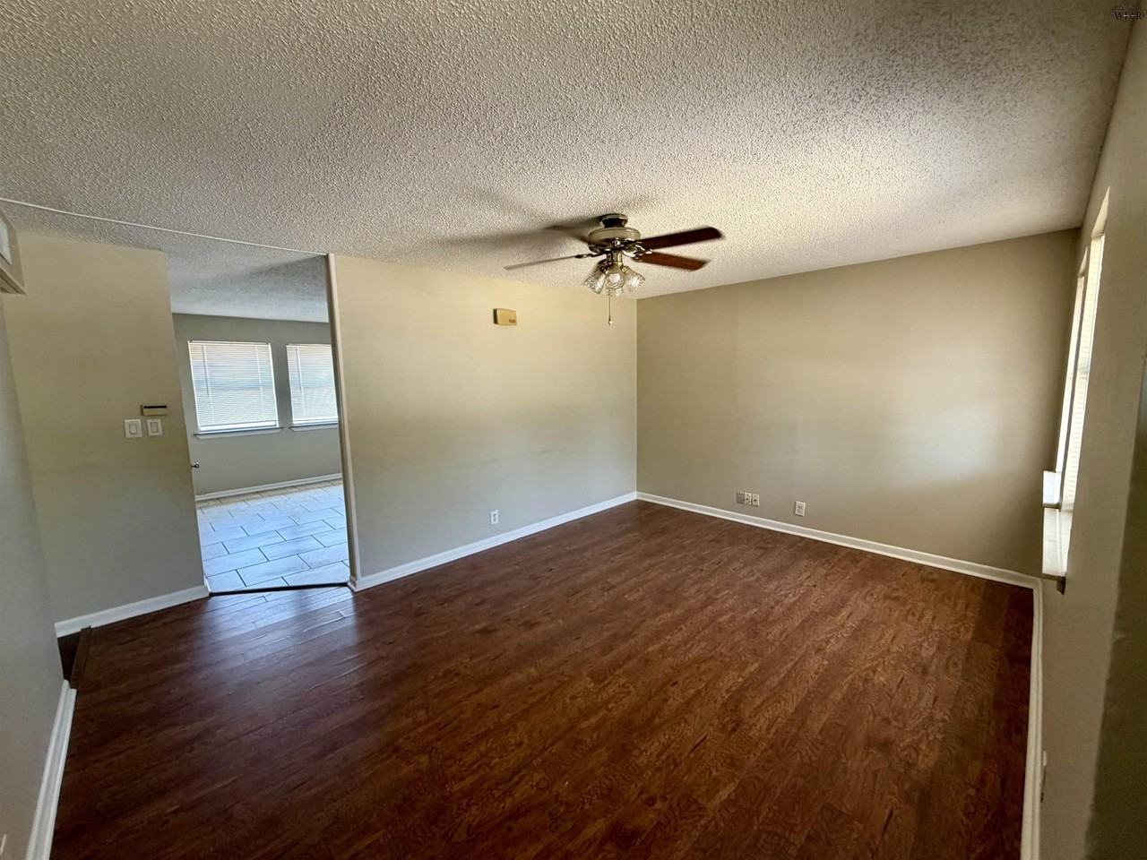 4603 Western Hills Dr - Photo 2 of 13