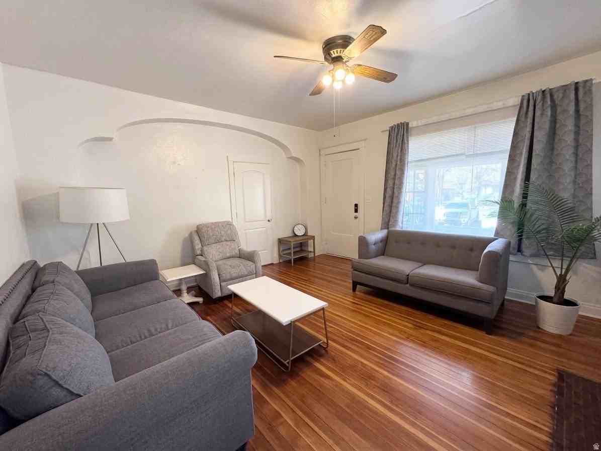 145 W 200 S - Photo 4 of 13