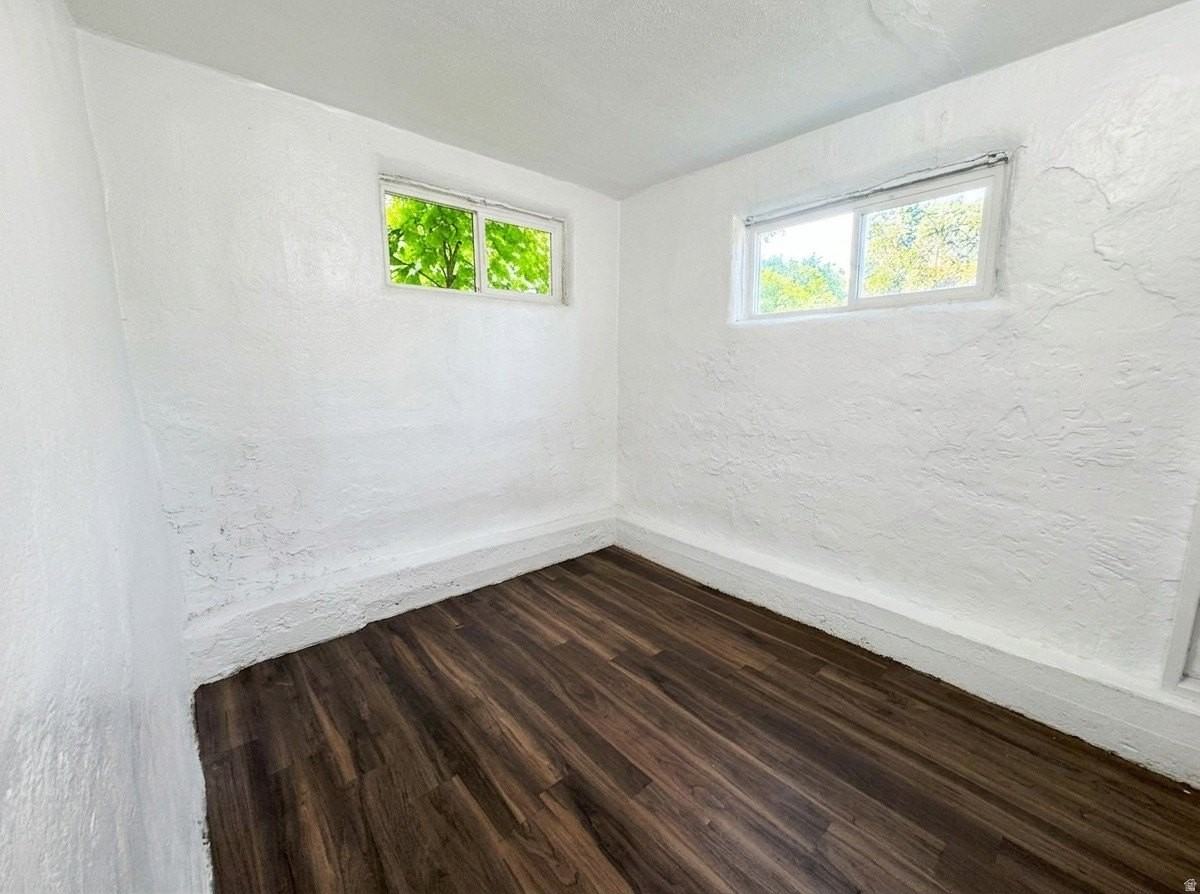 745 N University Ave #C - Photo 3 of 10