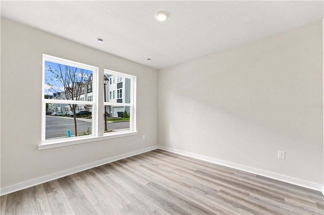 522 Cooper St - Photo 4 of 49