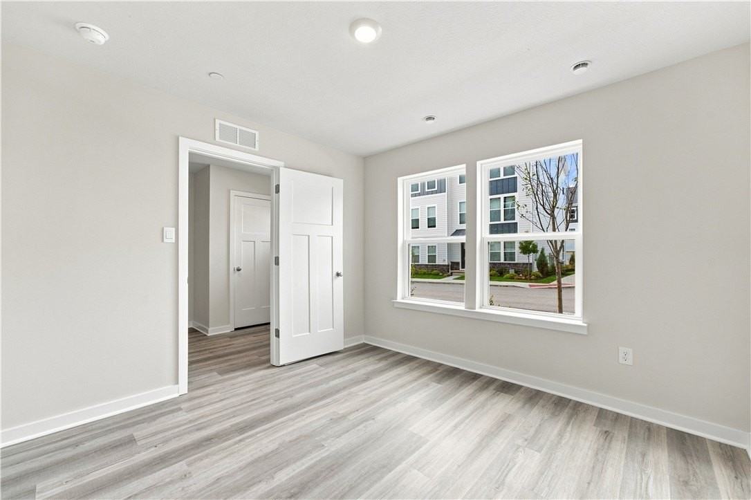 522 Cooper St - Photo 6 of 49