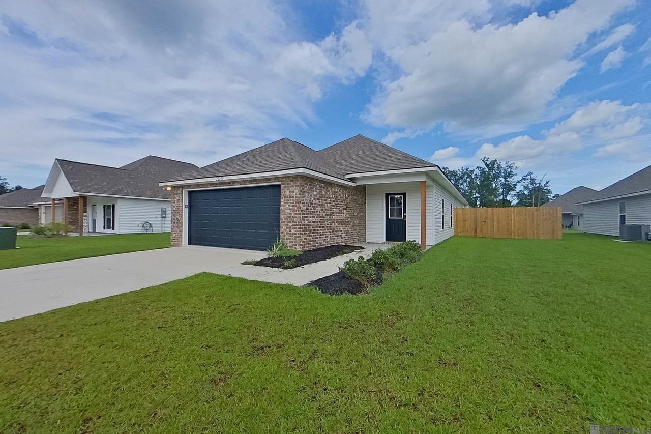 22850 Monterey Ave - Photo 3 of 25
