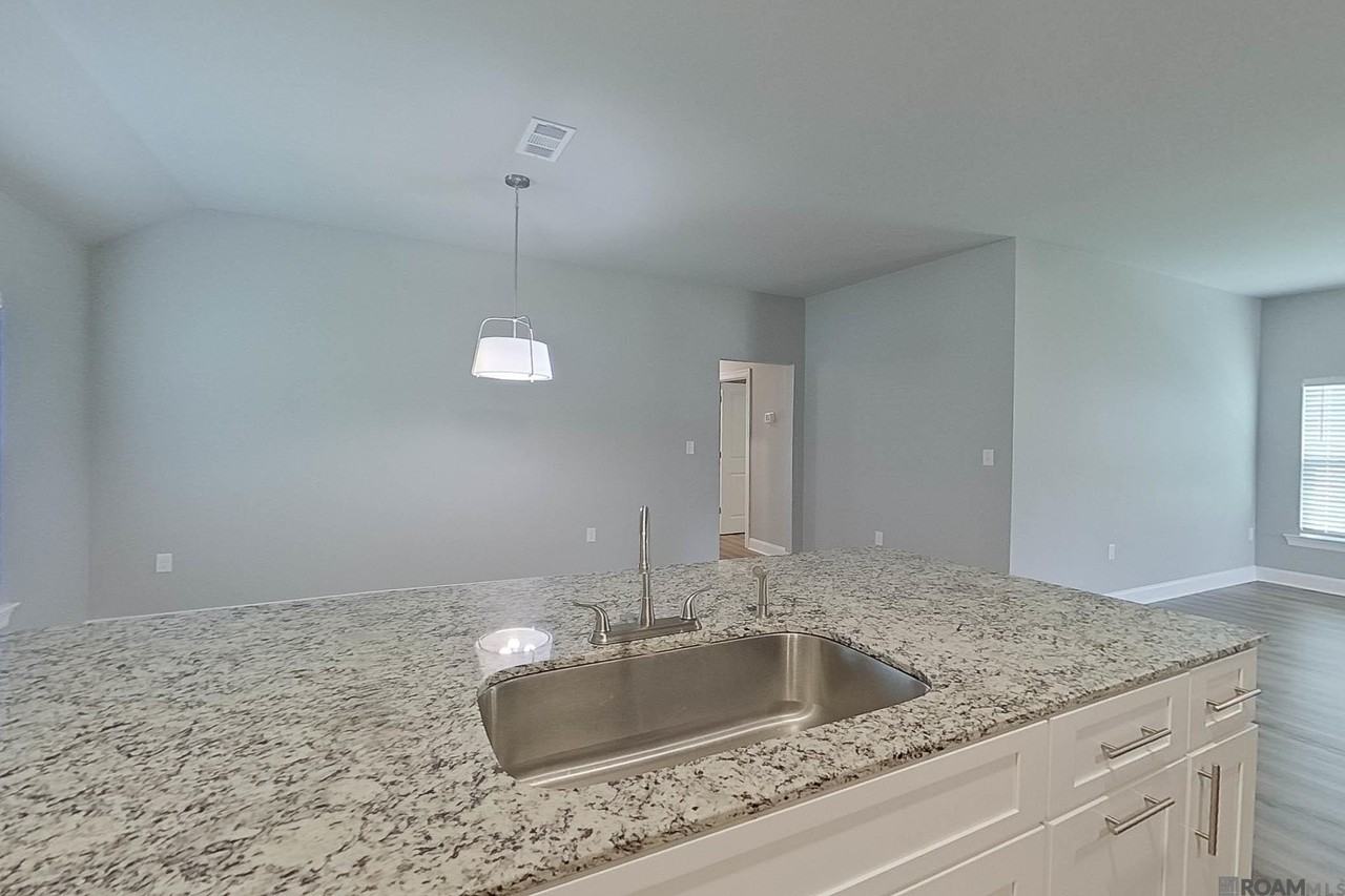 22850 Monterey Ave - Photo 6 of 25