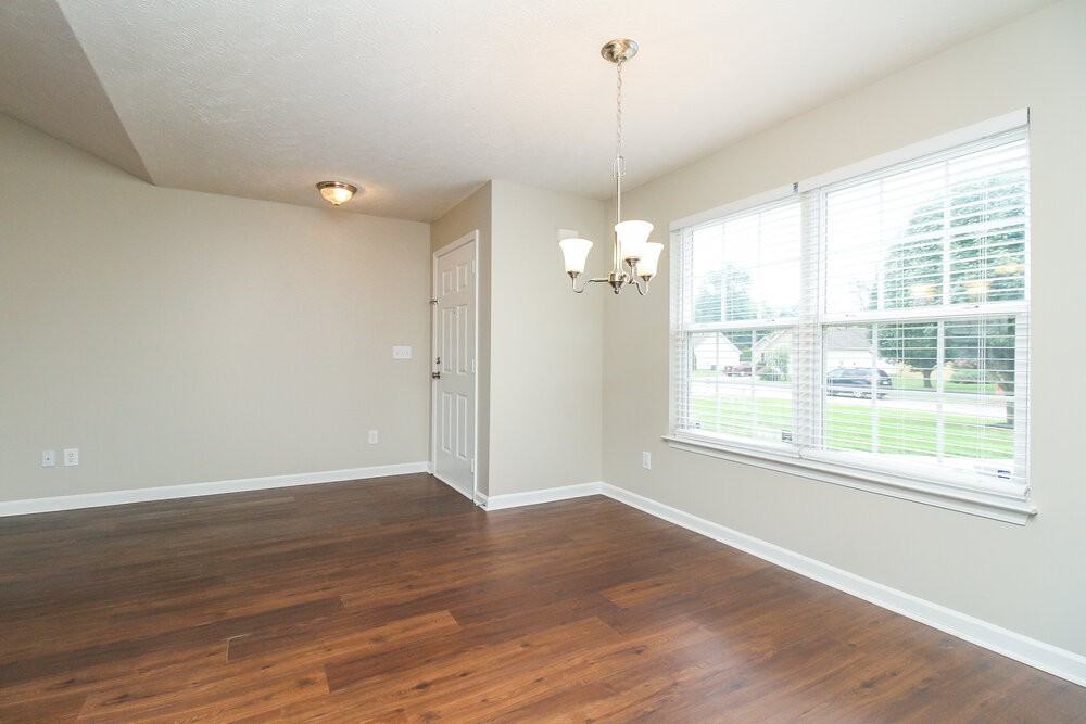 1886 Portview Dr - Photo 5 of 16