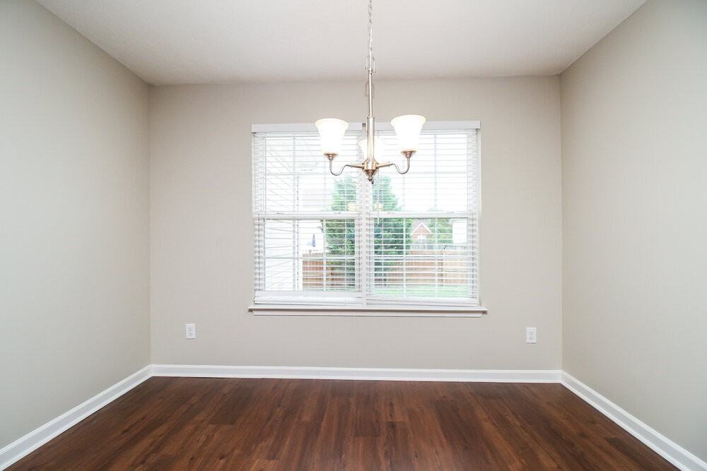 1886 Portview Dr - Photo 6 of 16