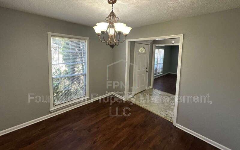 5369 Scottsdale Ave - Photo 5 of 25