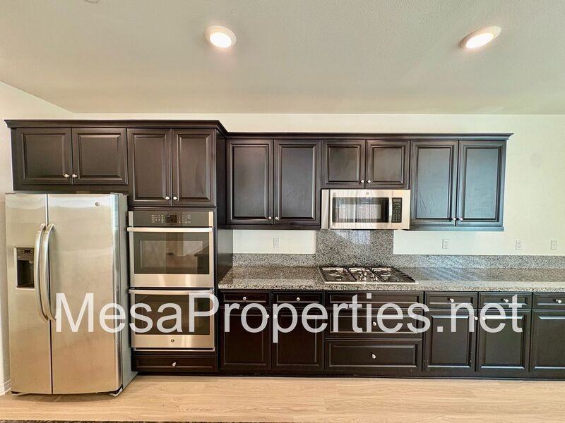 3244 E Yellowstone Dr - Photo 6 of 34