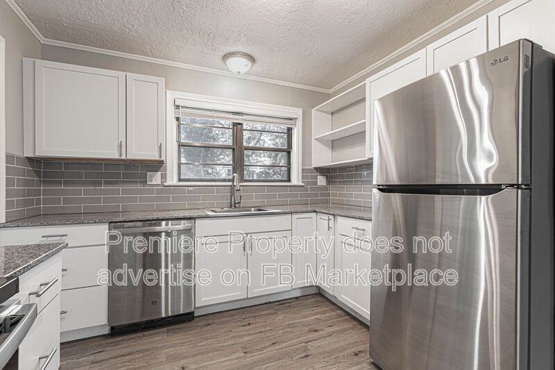 2320 W 76th St - Photo 5 of 11